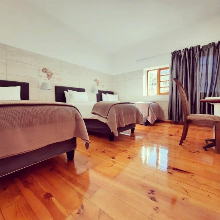 Blueline Inn - Simon'S Town ケープタウン エクステリア 写真