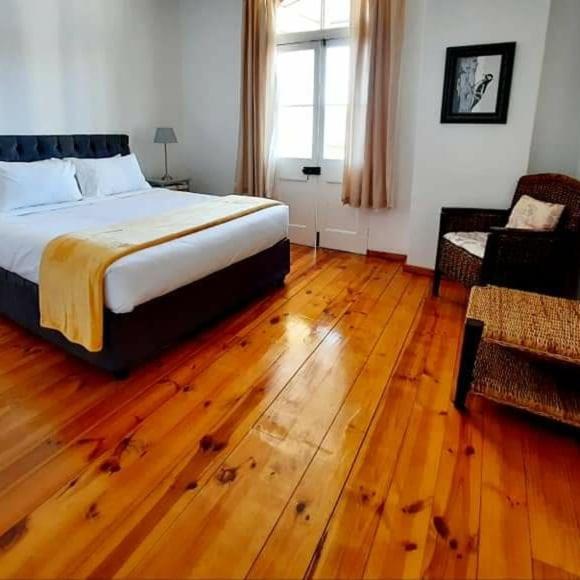 Blueline Inn - Simon'S Town ケープタウン エクステリア 写真